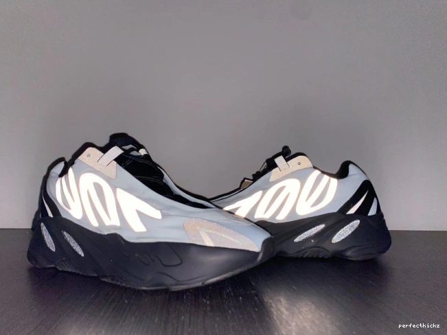 Boost GZ0711 Tint 700 Blue MNVN Adidas Yeezy 0804